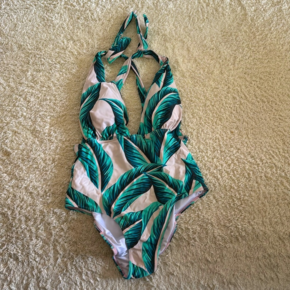Cupshe swimsuit -L